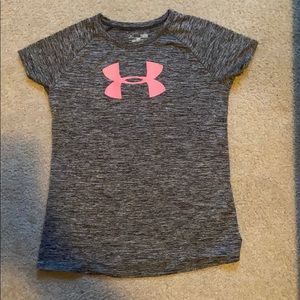 Under Armour short sleeve shirt